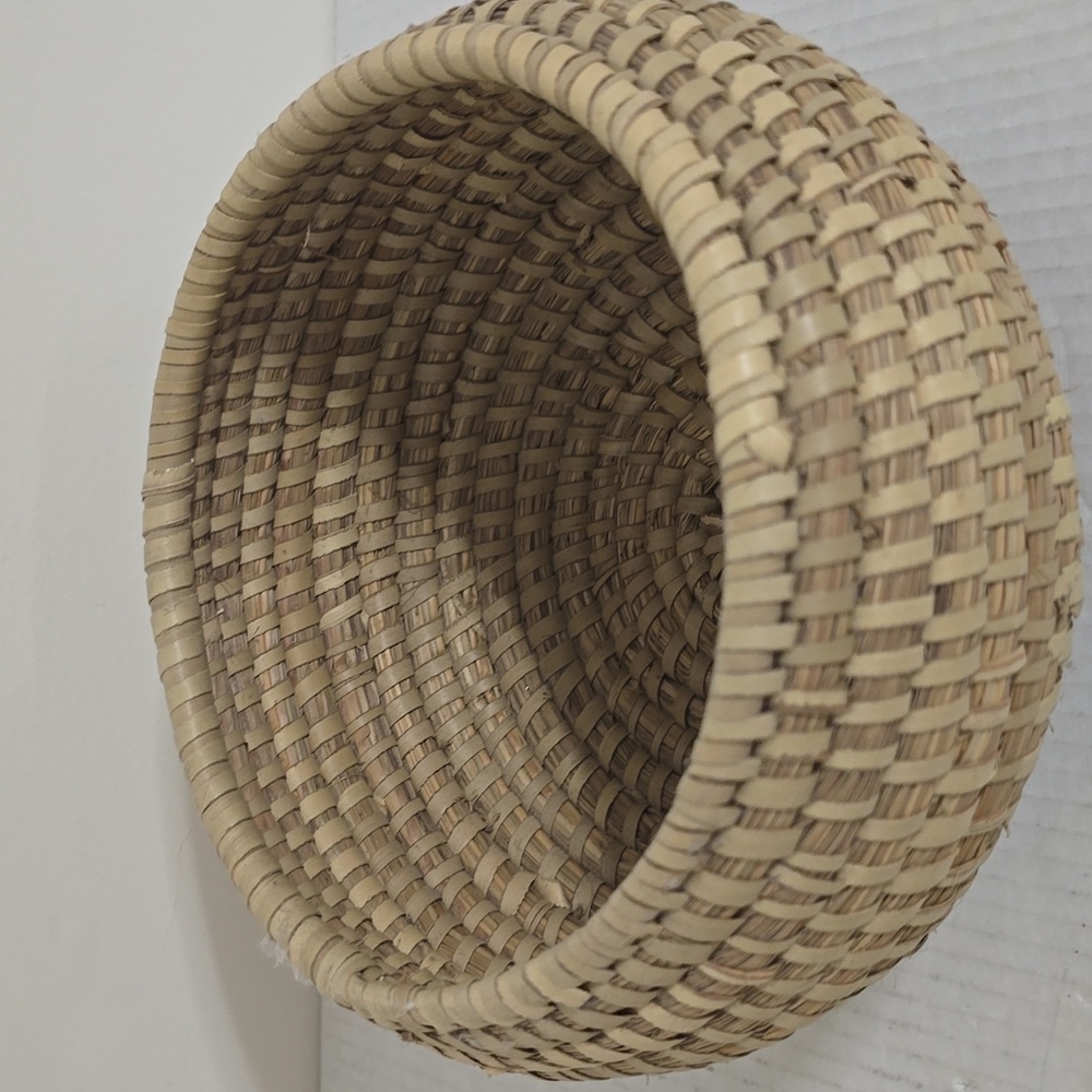 South Carolina Handwoven Sweetgrass Basket - Picture 2 of 16